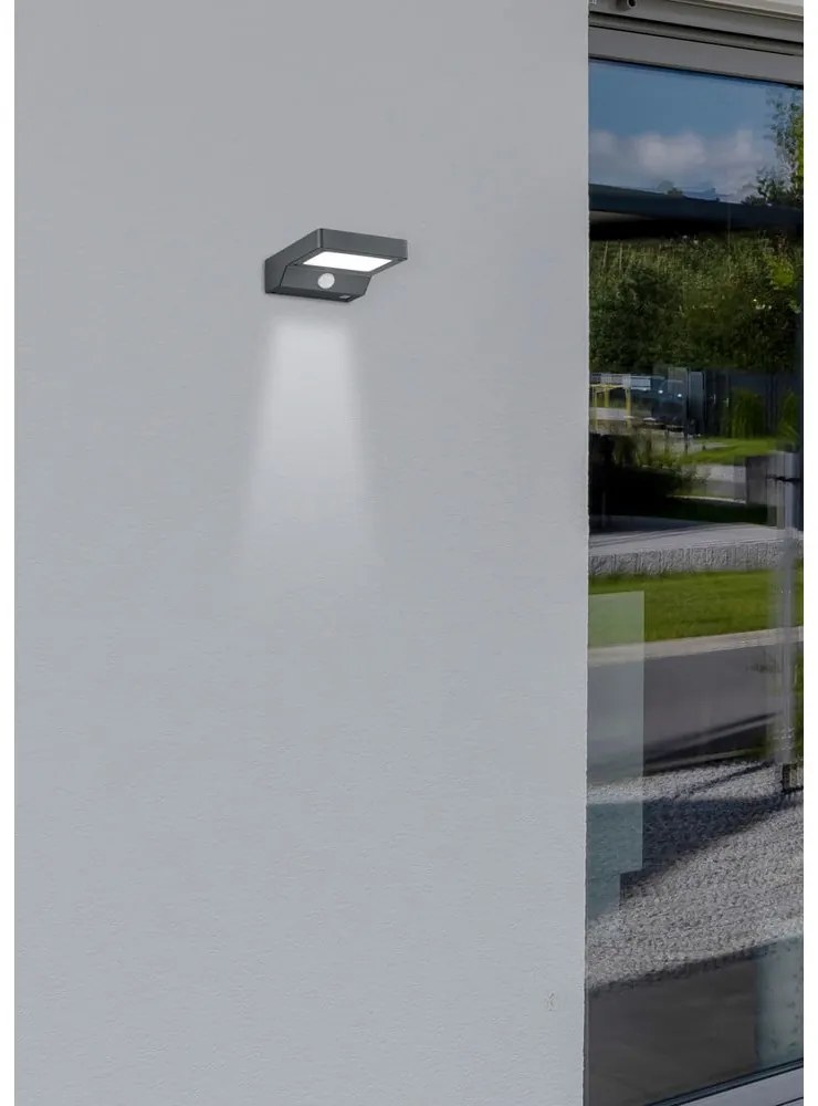 LED външно осветително тяло със сензор за движение (височина 5 cm) Fomosa – Trio