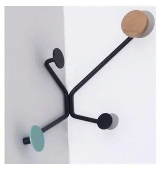 Черна ъглова закачалка за стена с детайли в ментово зелено Hook - Gazzda
