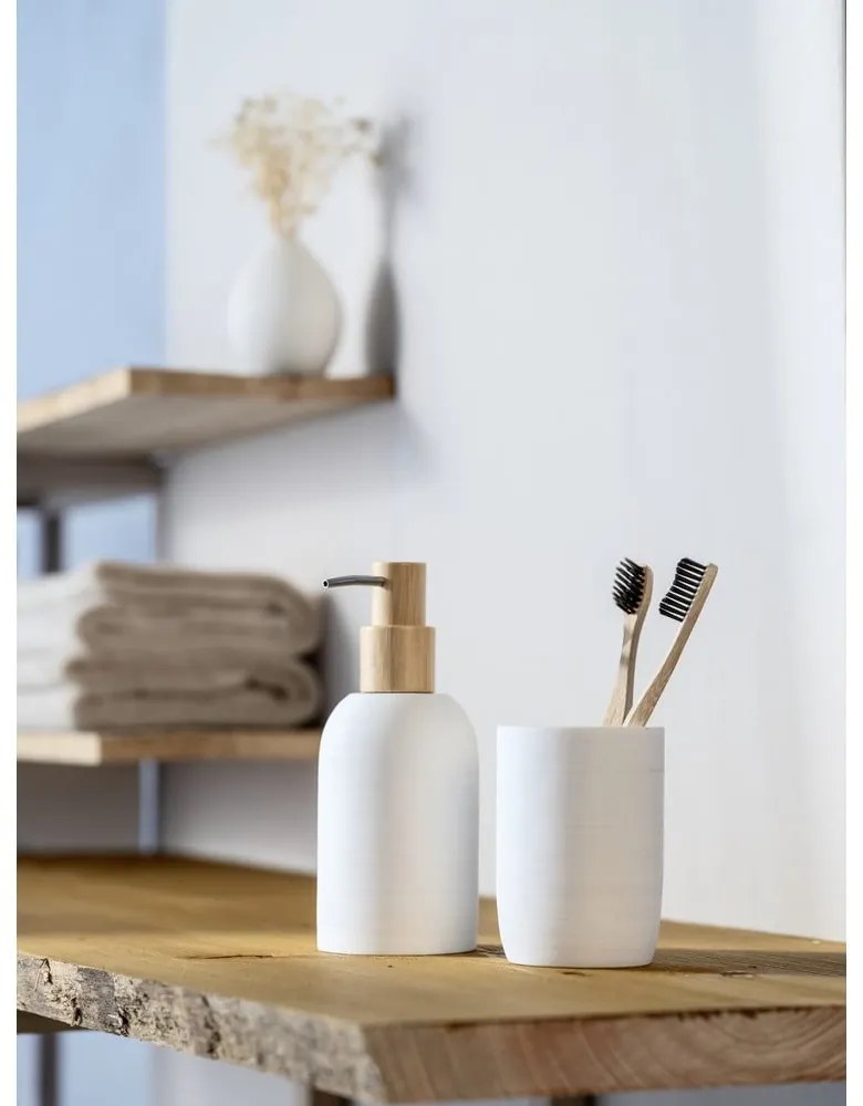 Бяла чаша за четки за зъби от полиресин Altavalle – Wenko