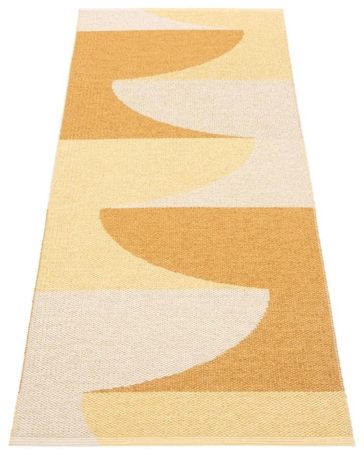 Пътека за открито и закрито в цвят жълта охра 70x180 cm Hill Ochre Pale Yellow – Pappelina