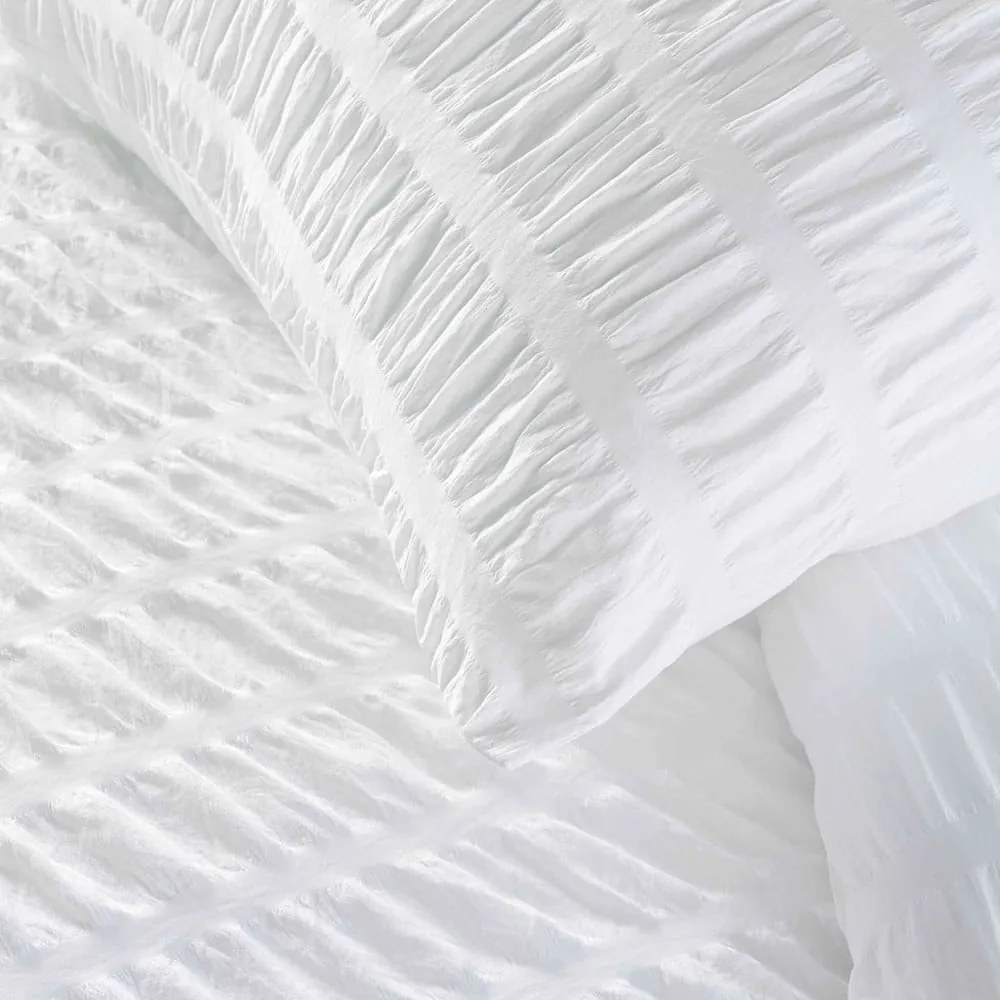 Бяло единично крепово спално бельо 140x200 cm Plissia – douceur d'intérieur