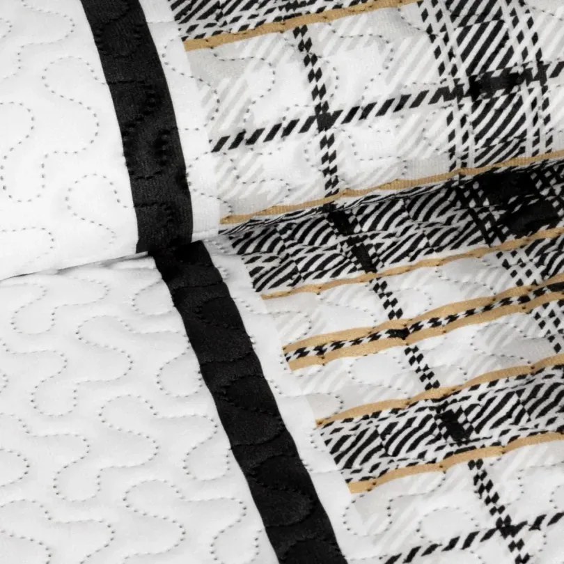 Бяла коледна покривка за легло с принт на снежинки