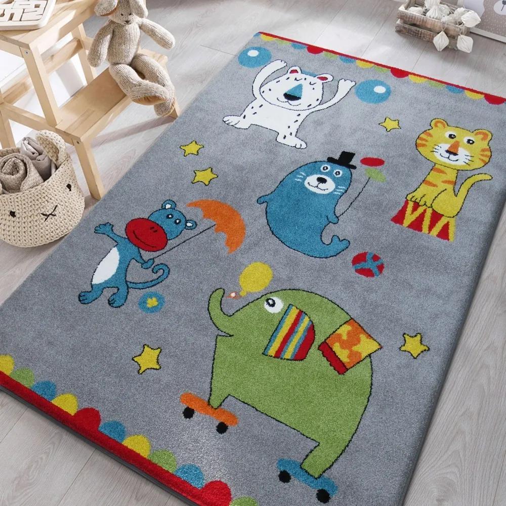 Сив детски килим с весели картинки Ширина: 120 см | Дължина: 170 см