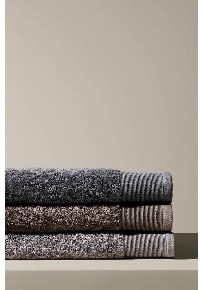 Кафява памучна кърпа за баня , 140 x 70 cm - Blomus