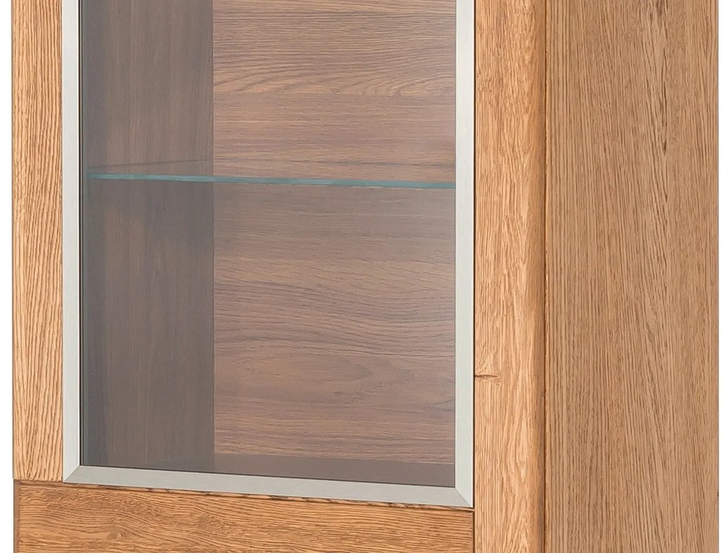 Витрин Монтеро-отляво