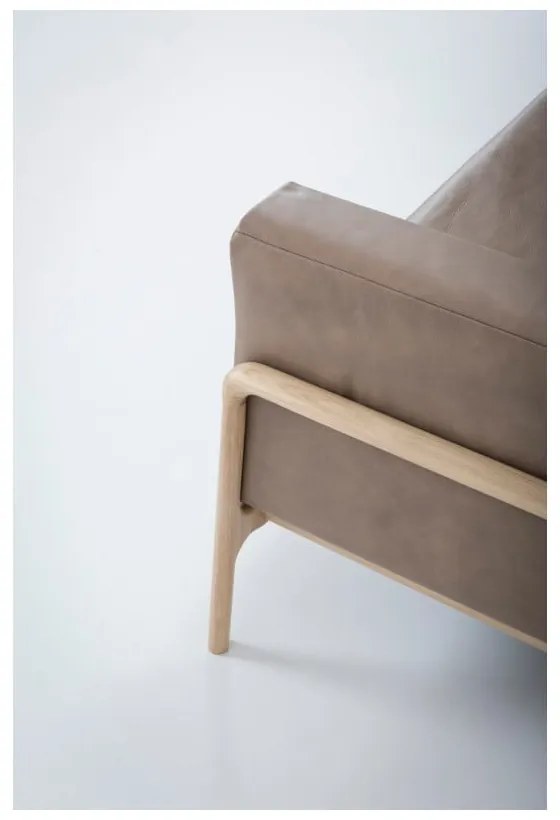 Светлокафяв диван от биволска кожа с масивна дъбова конструкция , 240 см Fawn - Gazzda