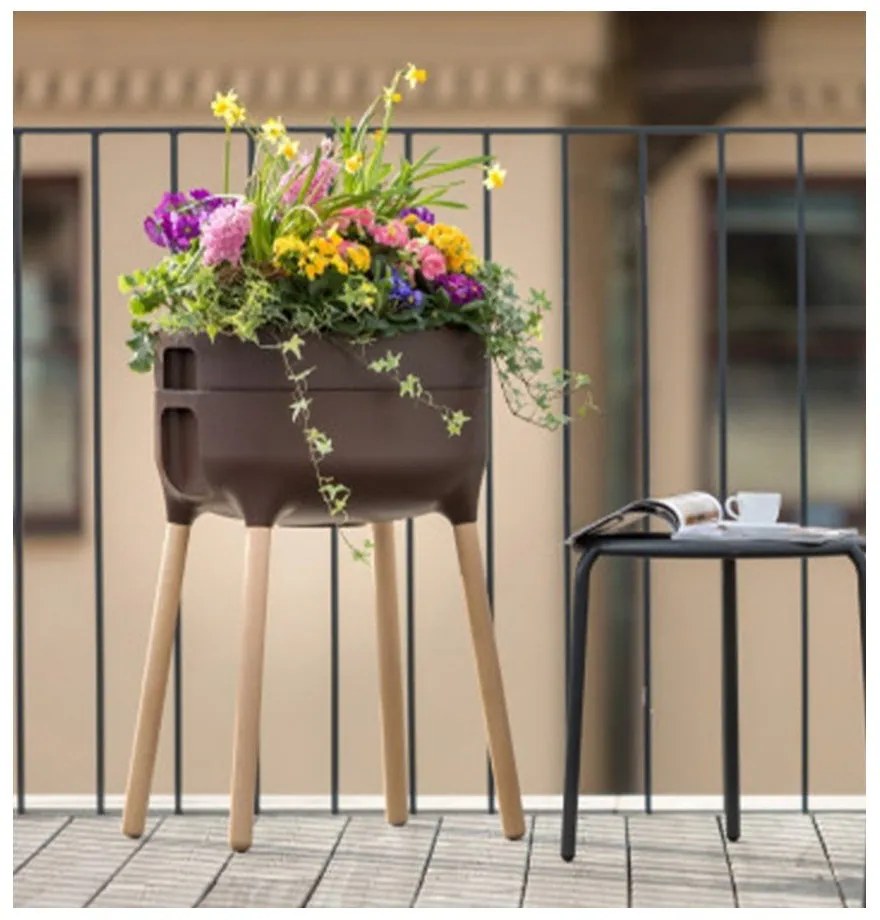 Пластмасов самонапояващ се съд за отглеждане на растения Urbalive – Plastia