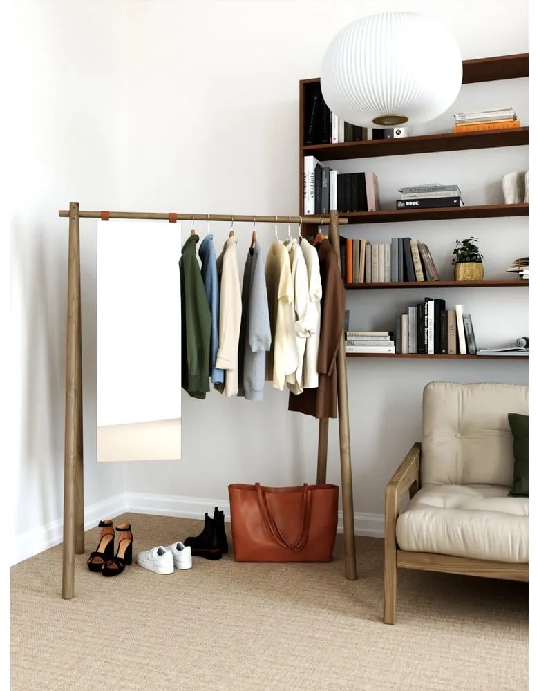 Кафяв дървен шкаф за дрехи от бор Hongi - Karup Design