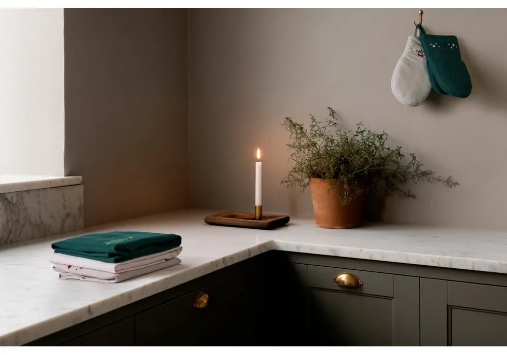 Кухненска ръкавица с коледен мотив Christmas Fable – JUNA