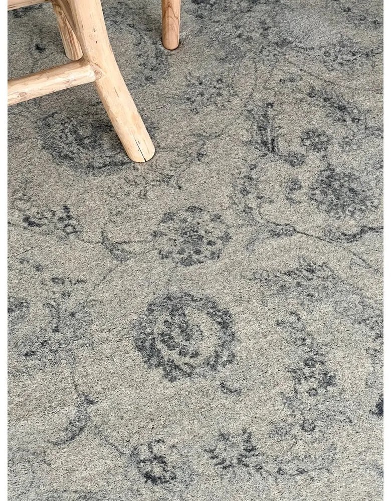 Бежов вълнен килим 170x240 cm Calisia Vintage Flora – Agnella