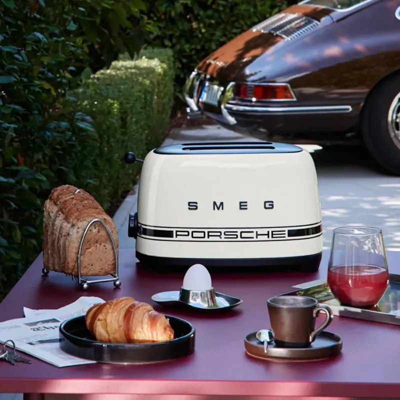 Тостер за хляб SMEG 50's Style Porsche TSF01PCWEU, 950W, 2 филии, 6 нива, Тавичка за трохи, Вграден кабел, Неръждаема стомана, Бял