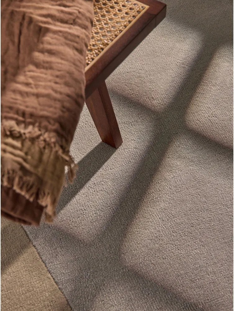 Бежов ръчно изработен вълнен килим 200x300 cm Hackney Clarissa – Ted Baker