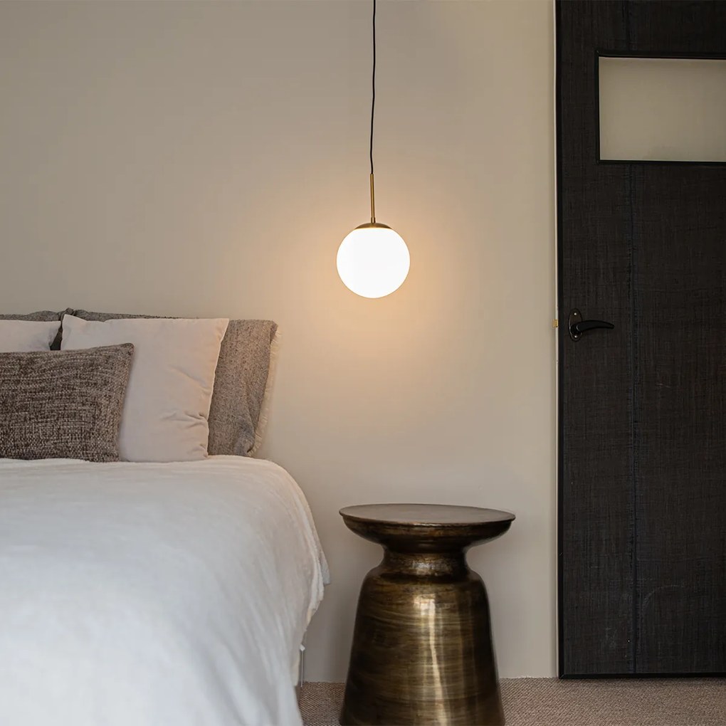 Висяща лампа в стил Арт Деко златно с опалово стъкло - Flore