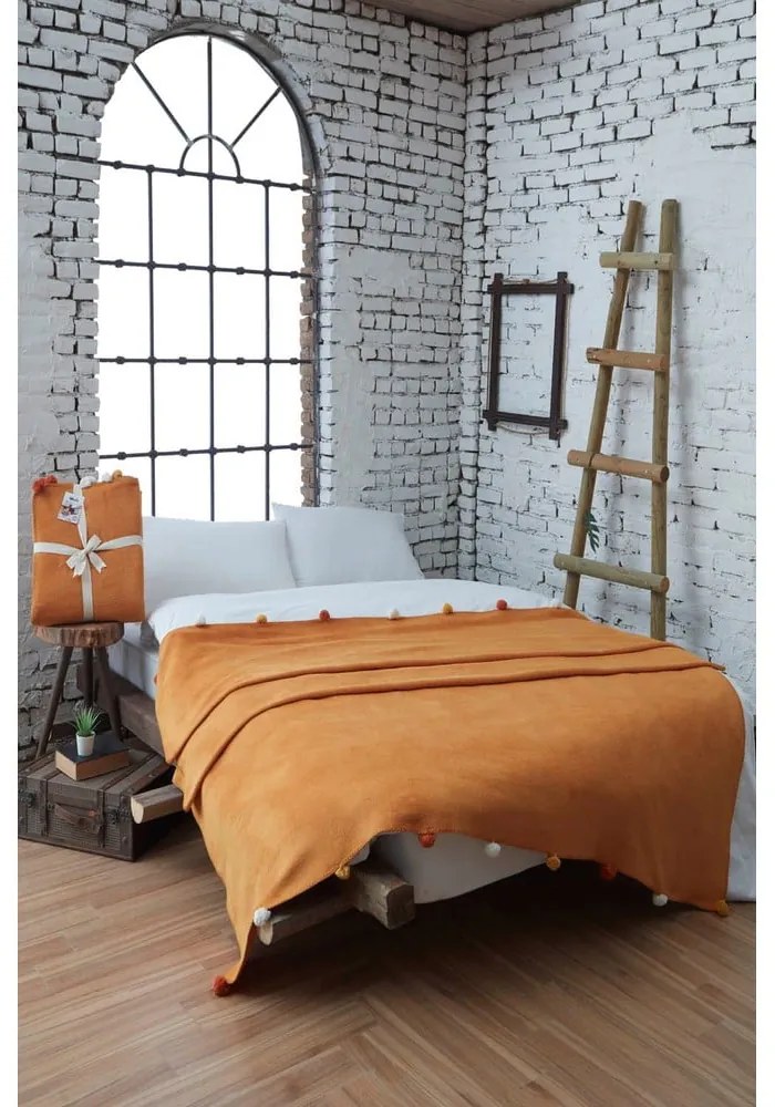 Покривало за легло от флийс в цвят горчица 200x220 cm Pom Pom – Mijolnir