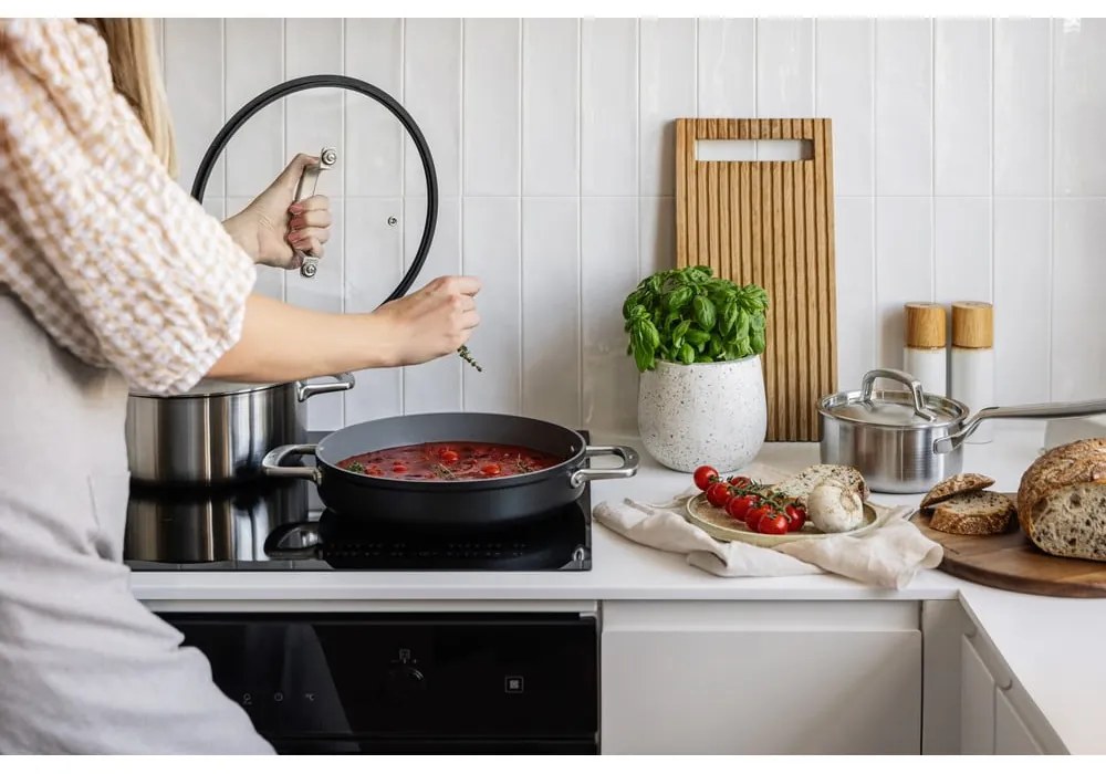 Касерола от неръждаема стомана с капак подходящо за индукционен котлон 1,2 l Lucca 3.0 – FABINI