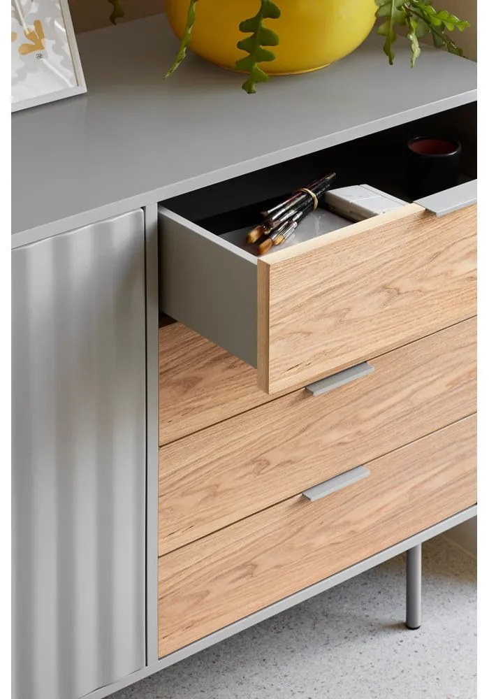 Сив/естествен нисък скрин от декор от дъб 108x80 cm Sierra – Teulat