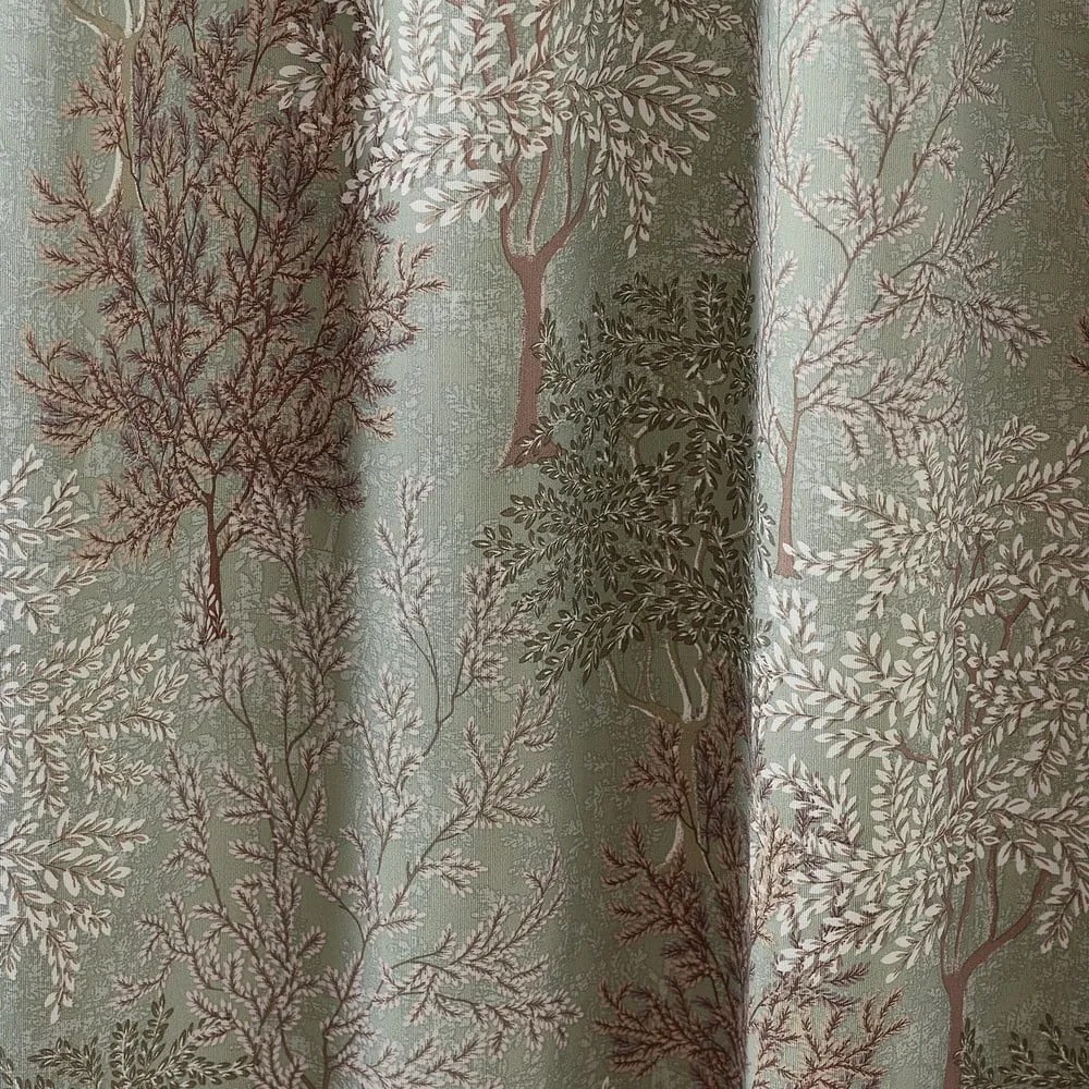 Зелени пердета в комплект от 2 бр. 168x183 cm Woodland Trees – Catherine Lansfield