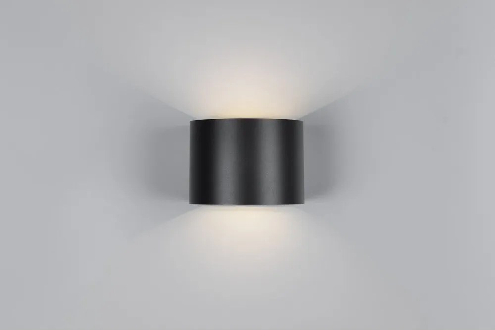 LED стенно външно осветително тяло с USB със сензор за движение (височина 10 cm) Genie – Reality