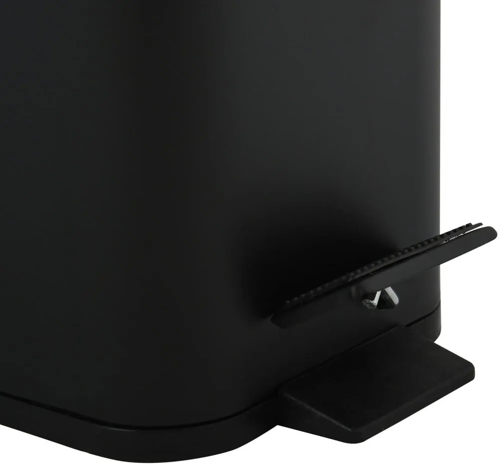 Матово черно стоманено кошче за боклук с педал 5 l Erik – Spirella