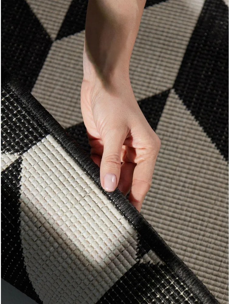 Черен/кремав килим за открито и закрито 160x230 cm Haringey Terrick – Ted Baker