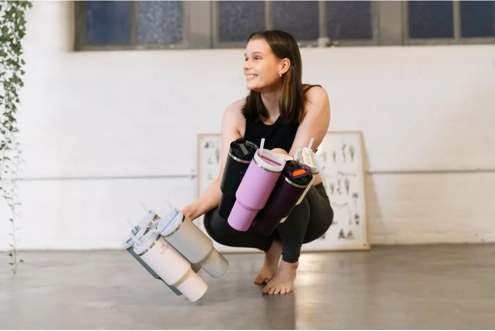 Светлосив термос със сламка от неръждаема стомана 1,18 l Quencher H2.0 FlowState Tumbler Ash – Stanley