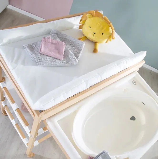 Вана - Маса за повиване Carl