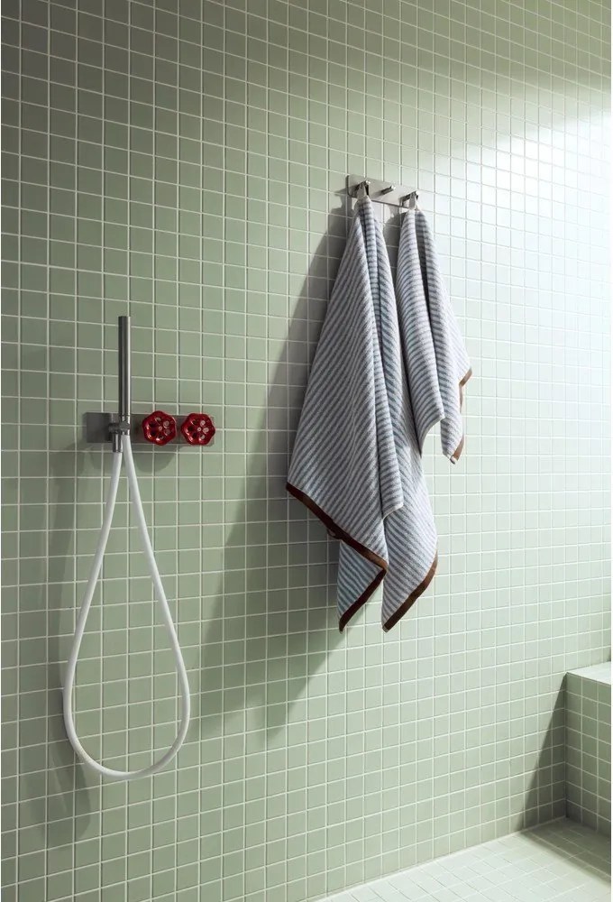 Памучна кърпа от тери в цвят лавандула/кремава 50x80 cm Gobo – noo.ma