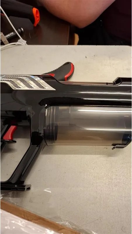 Втора ръка: Акумулаторна прахосмукачка Oliver Voltz OV51001Q, 250W, Li-ion 2200 mAh, 3 скорости, 0.6 l, 25 kPa, Сензорен екран, Черен
