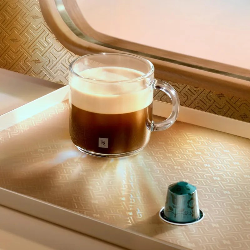 Преоценено: Еспресо машина DeLonghi EN510W, 1450W, 19 bar, 1 л, Nespresso, Автоматично изключване, Бял