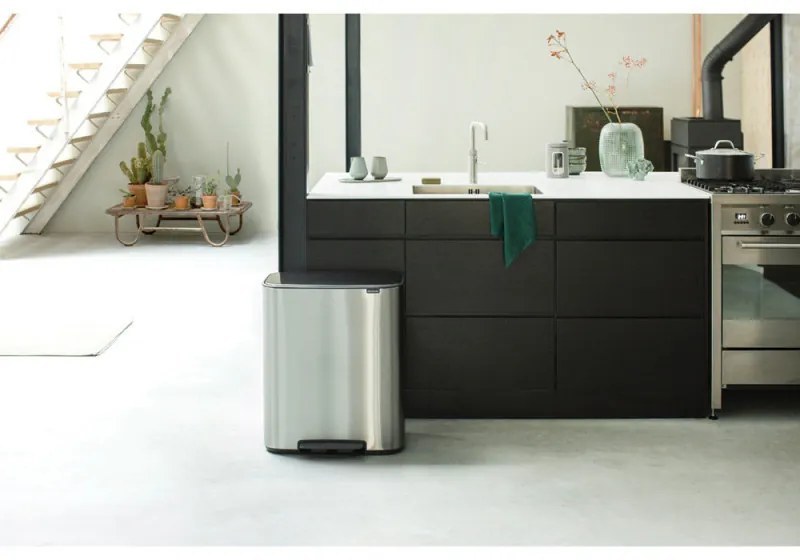 Кош за боклук Brabantia Bo Pedal 1003192, 2x30 л, Плавно затваряне, Противоплъзгаща основа, Устойчив на пръстови отпечатъци, Инокс/мат