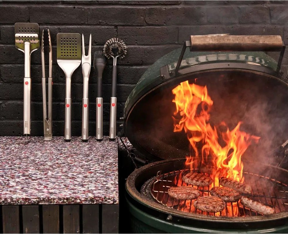 Четка за почистване GrillOut – Joseph Joseph