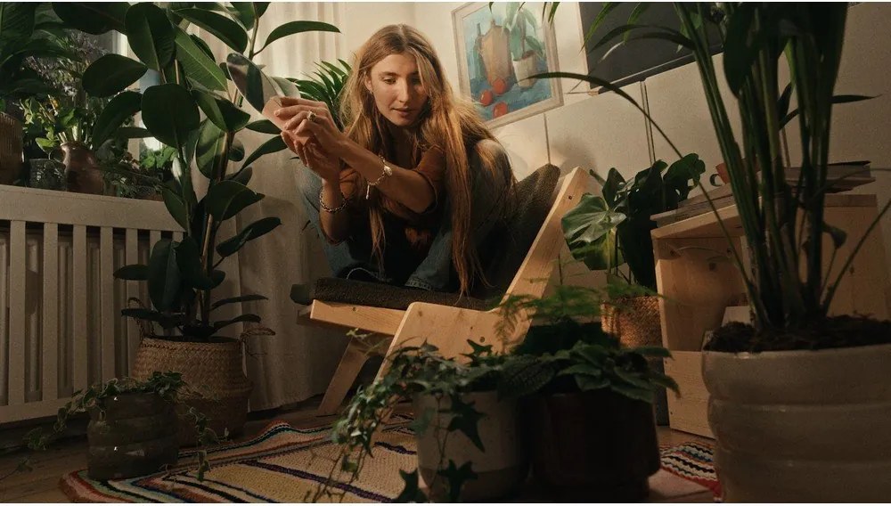 Бежово кресло Sway – Karup Design