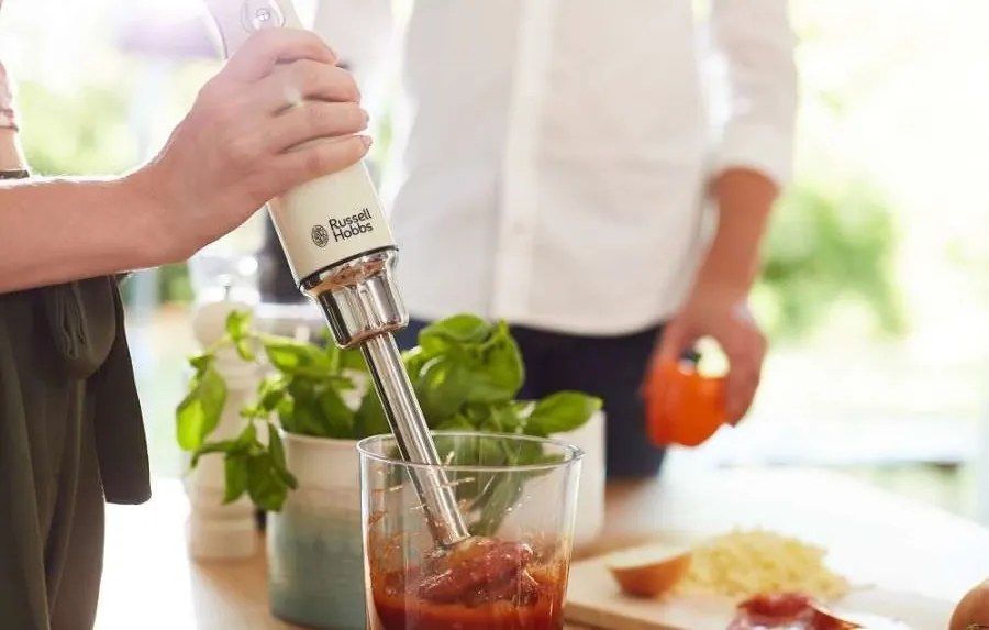 Блендер за пръчки Russell Hobbs