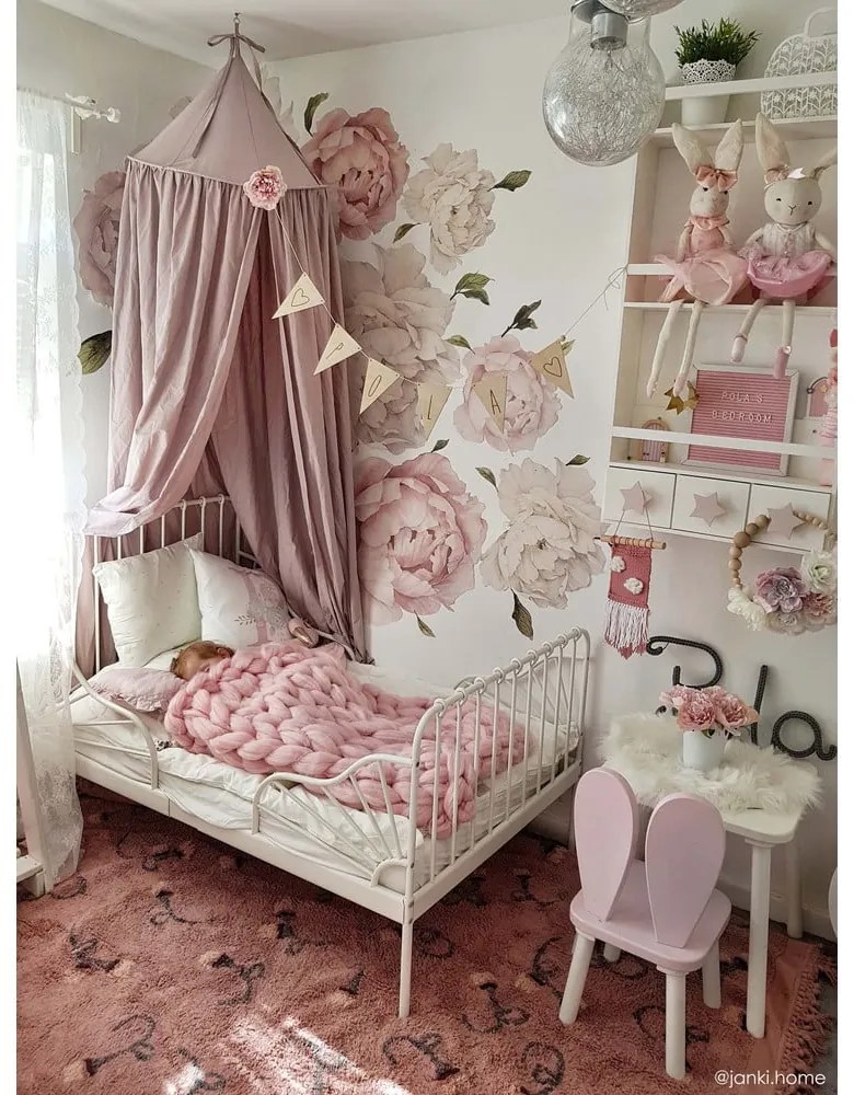 Розов ръчно изработен памучен детски килим подходящ за пране 140x210 cm English Garden Ash Rose – Lorena Canals