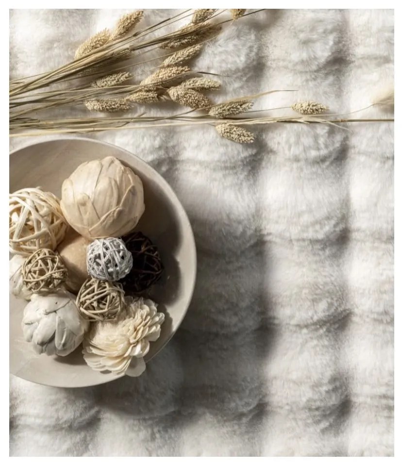 Бял килим подходящ за пране 150x230 cm Bubble White – Mila Home