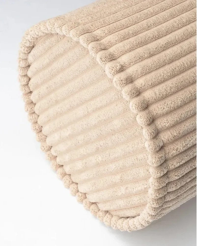 Светлокафява детска възглавница за диван от рипсено кадифе Roll – Wigiwama