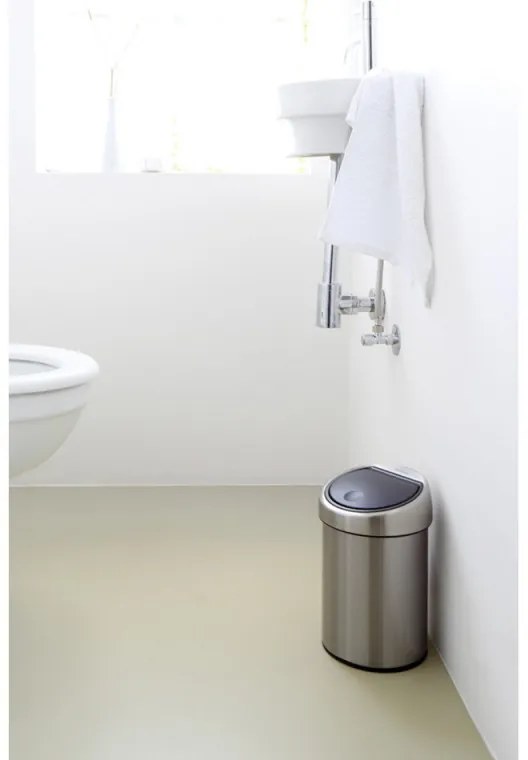 Кош за боклук Brabantia Touch Bin 647217, 3 л, Плавно и безшумно отваряне, Стенен монтаж, Устойчив на пръстови отпечатъци, Инокс