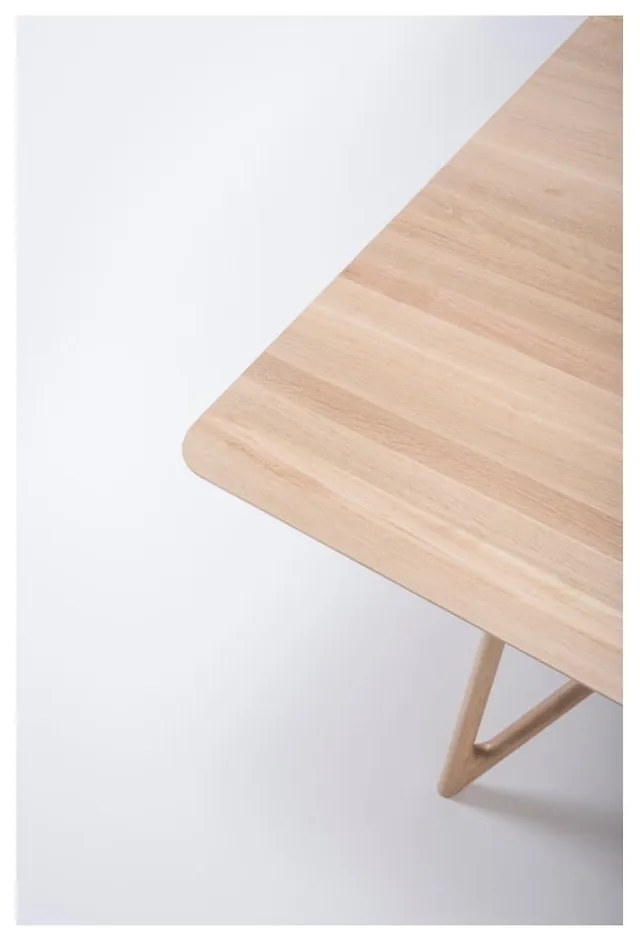 Трапезна маса с дъбов плот 220x90 cm Tink - Gazzda