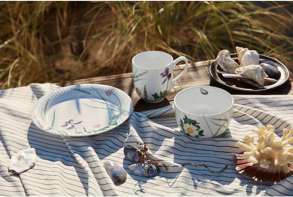 Бяла порцеланова чаша 330 ml Hammershøi Summer – Kähler Design