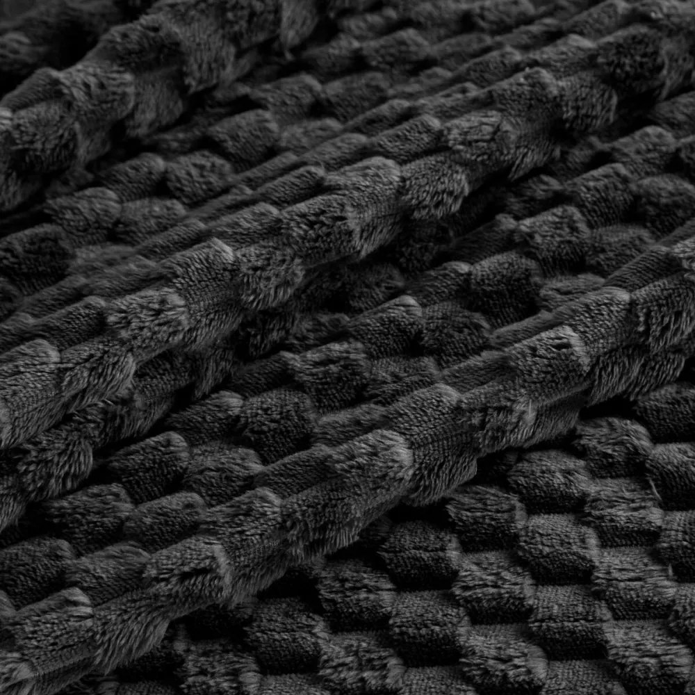 Плътно одеяло в тъмно сив цвят с модерен десен Ширина: 170 см | Дължина: 210 см