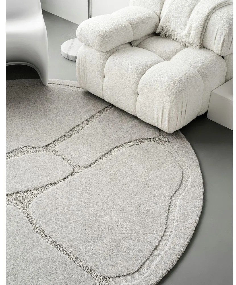 Светлосив вълнен кръгъл килим ø 160 cm Morphic Organica – Agnella