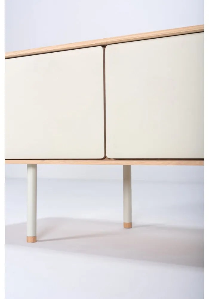 Бяла/естествена маса за телевизор от масивен дъб 160x48 cm Fina – Gazzda