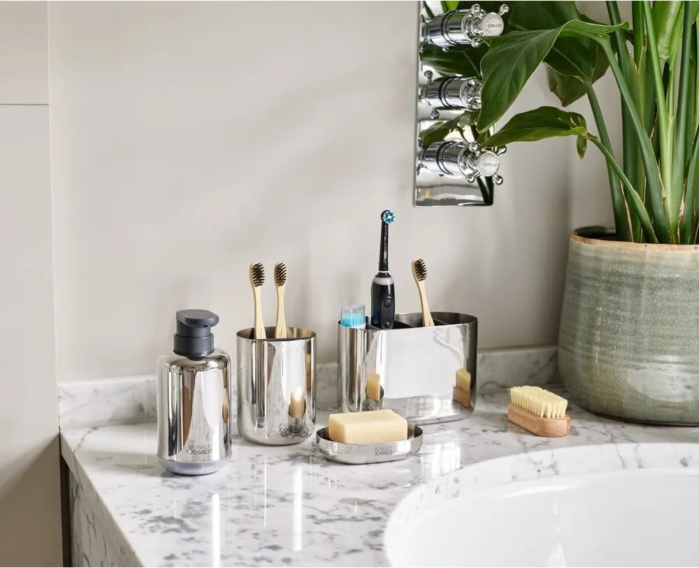 Сапунерка от неръждаема стомана в блестящо сребрист цвят EasyStore Luxe – Joseph Joseph