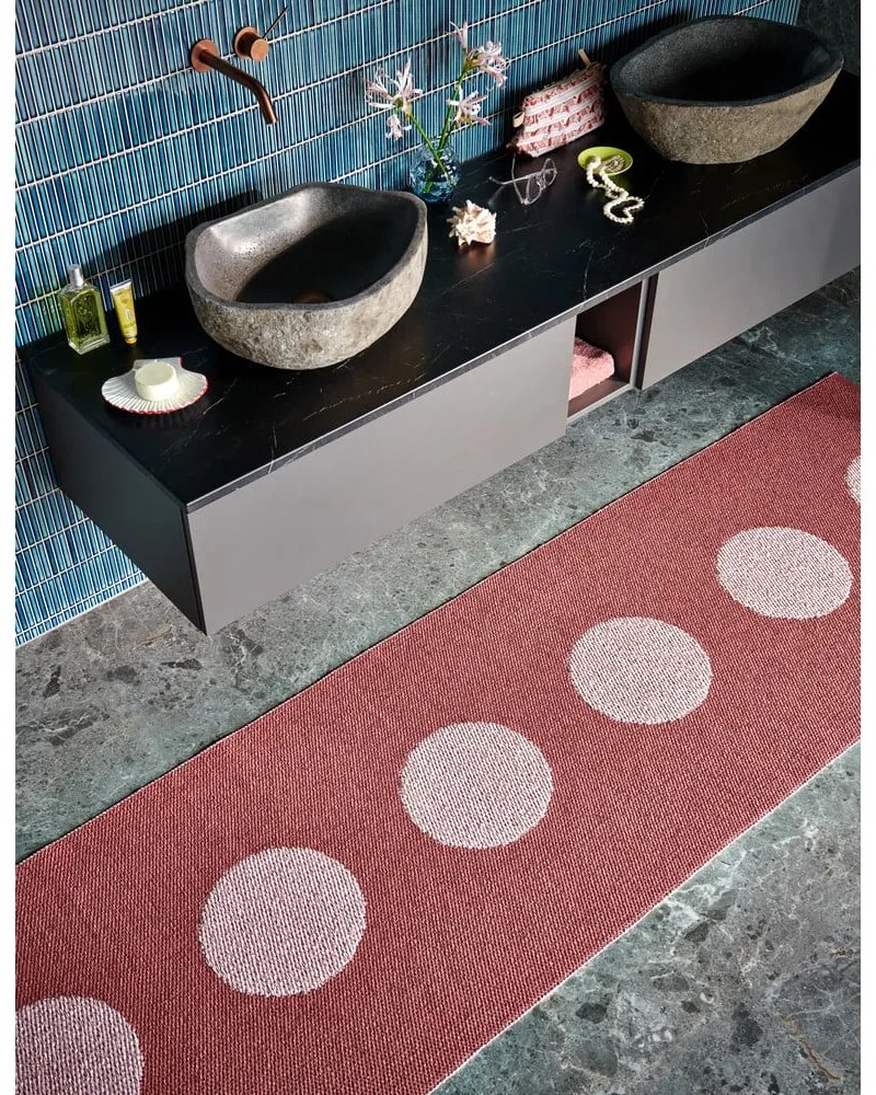 Светлочервен килим за открито и закрито 70x50 cm Vera Pop Blush – Pappelina