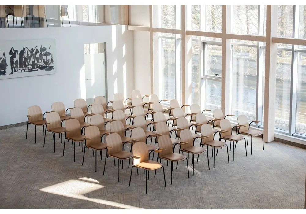 Трапезни столове в комплект с подлакътници/за подреждане 2 бр. от декор от дъб в цвят кафяв коняк/в естествен цвят Book – Gazzda