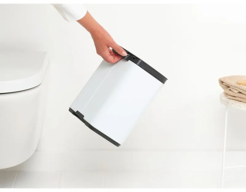 Кош за боклук Brabantia Bo Small 1006621, 4 л, Плавно и безшумно отваряне, Противоплъзгаща основа, Бял
