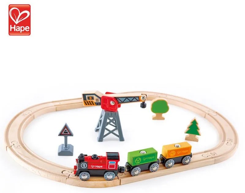 Hape - Дървен товарен влак H3731