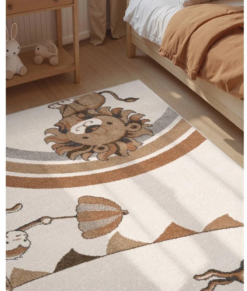 Кремав детски килим 120x170 cm Roar like a Lion Rainbow Party – Villeroy&amp;Boch