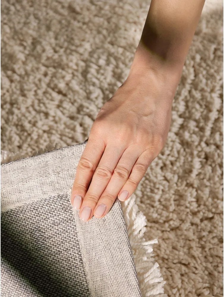 Кремав ръчно изработен килим 160x230 cm Lambeth Jasper – Ted Baker