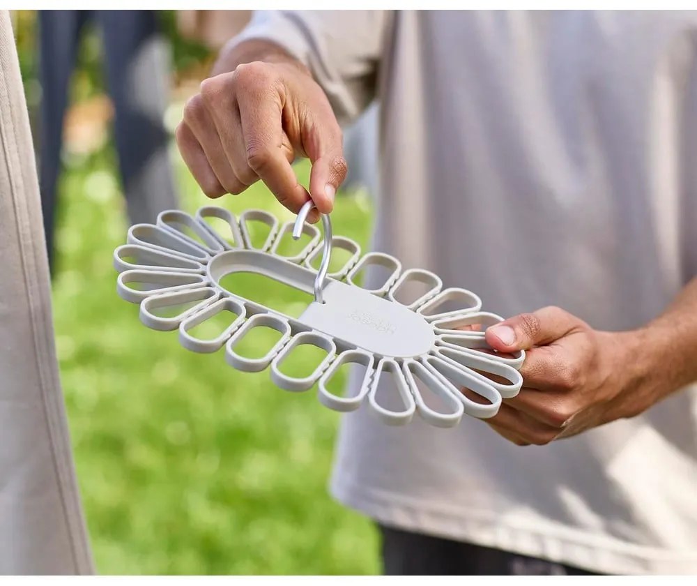 Бежова висяща сушилня за дрехи Petal – Joseph Joseph